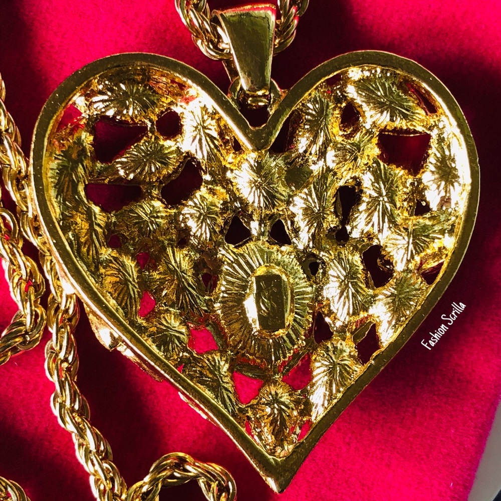 Yves Saint Laurent Gold XL Heart crystal Necklace - Picture 10 of 16